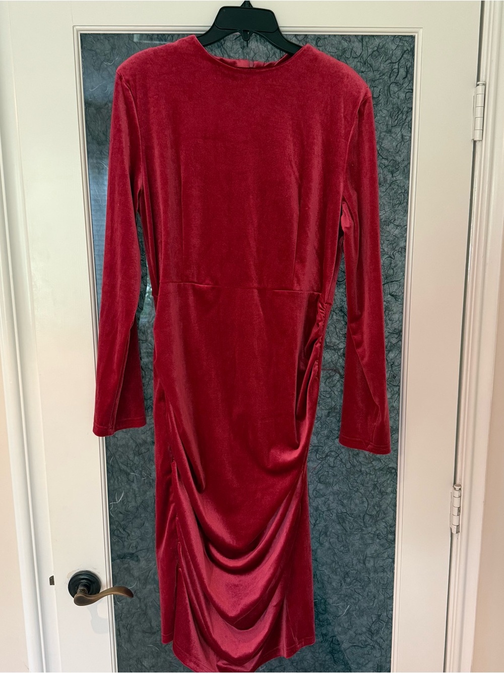 SHEIN Rose Velvet Long-Sleeve Midi Dress